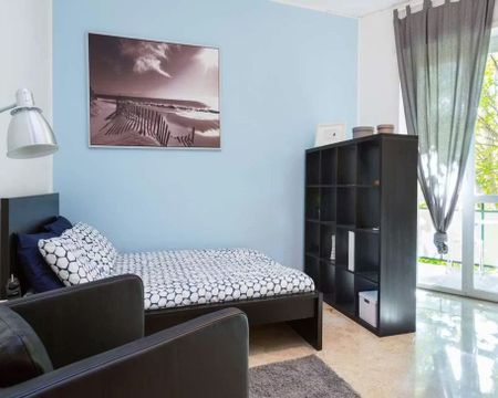 Via dei Pioppi, Cesano Boscone, Lombardy 20090 - Photo 5