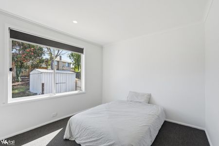 Renovated Family Home with Stunning Water & Mountain Views - Photo 2