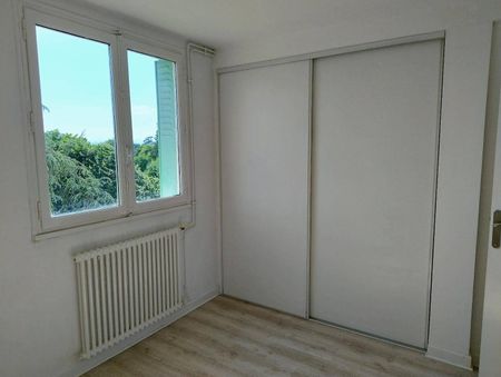 Location appartement rénové 4 pièces 63.63 m² à Romans-sur-Isère (26100) 5 - Photo 3