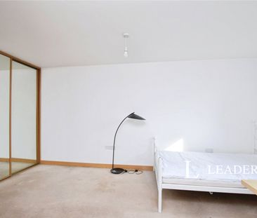 2 bedroom apartment to rent Caelum Drive, CO2 - Photo 3