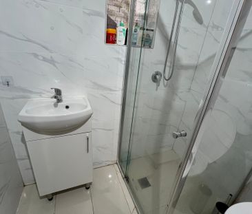 Bondi Junction - Photo 5