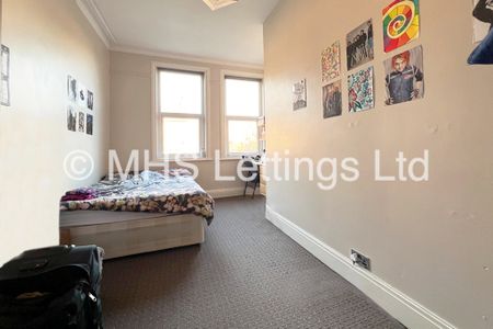 8 Bedroom Mid Terraced House for rent in Clarendon Road - Photo 3