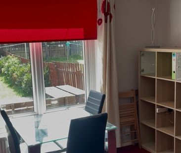 2 Bed Flat, Barfillan Drive, G52 - Photo 3