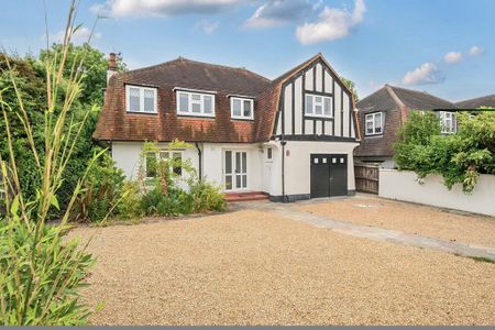 5 bedroom detached house to rent - Photo 3