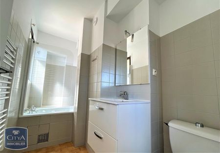 Location Appartement 1 pièce 24m² MONTAUBAN 82000 - Photo 4
