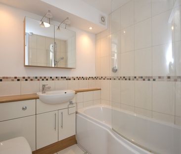 Elgin Road, Weybridge, KT13 - Photo 6