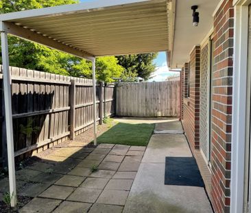 Prime Location! Easy-Care 2-Bedroom Unit - Photo 5