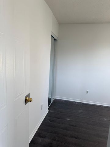 For Lease - 1577 Norwill Crescent, Oshawa, Ontario - Photo 4