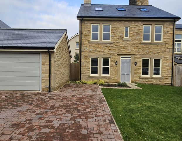 John Hallows Way, Newchurch In Pendle - Photo 1