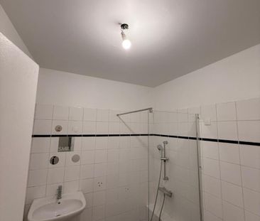 Location Appartement 3 pièces 74m² DECINES CHARPIEU 69150 - Photo 4