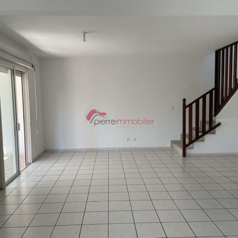 Location Maison 4 pièces 91m² ST PIERRE 97410 - Photo 1