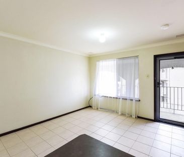 5/8 Rutland Avenue - Photo 1