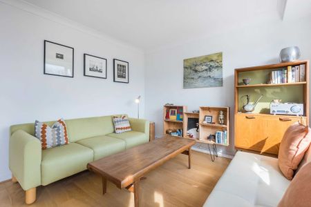 Price £1,800 pcm - Available 18/06/2025 - Furnished - Photo 4