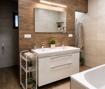 PRENÁJOM: Zariadený 3-izbový rodinný dom so záhradou a parkovaním - Photo 1