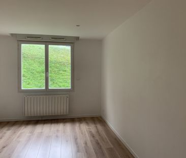 Location Appartements T1 RESIDENCE ETUDIANTE UNIVERSITY DUTREIX A LIMOGES - Photo 1