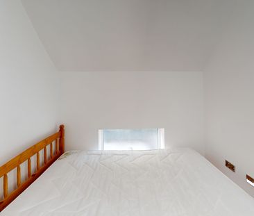 Flat 2, 54 Glasshouse Street, NG1 3LW, NOTTINGHAM - Photo 4