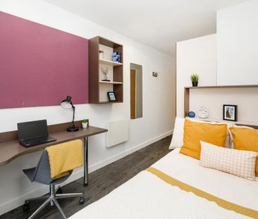 1 bedroom in a flat share to rent - Photo 5
