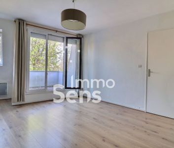 Location appartement - Lille Centre - Photo 2