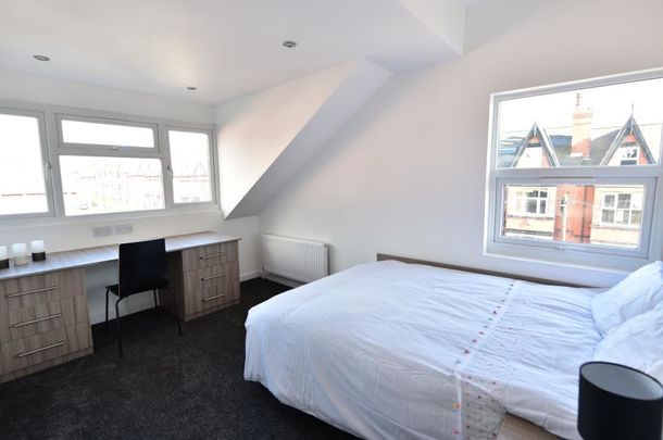 Hessle Terrace, Hyde Park - Photo 1