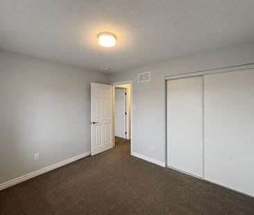 For Lease - 412 Cope Drive, Kanata, Ontario - Photo 4