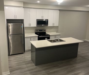 For Lease - 40 Zinfandel Drive Unit# 55, Hamilton, Ontario - Photo 3