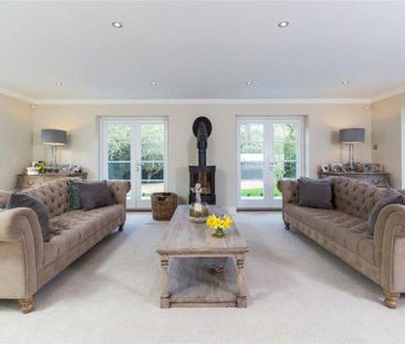 6 bedroom detached house to rent - Photo 4