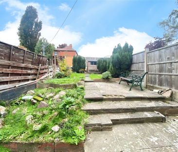 2 bedroom terraced house to rent - Photo 4