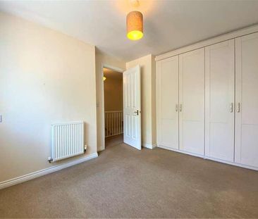 Sundial Road, Hamilton, Leicester, LE5 - Photo 2