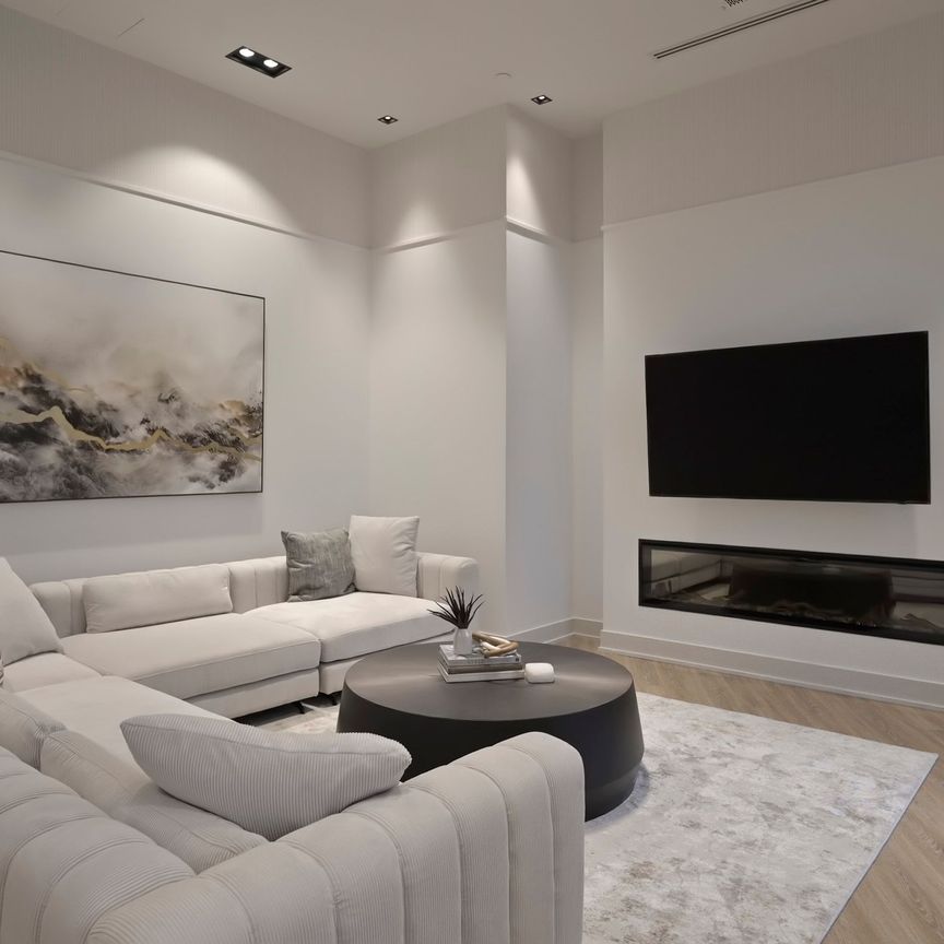 For Lease - 2088 James Street Unit# 705, Burlington, Ontario - Photo 1