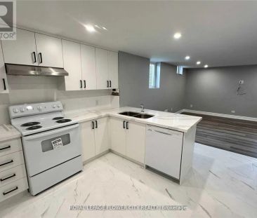 41 PAISLEY GREEN AVENUE - Photo 6