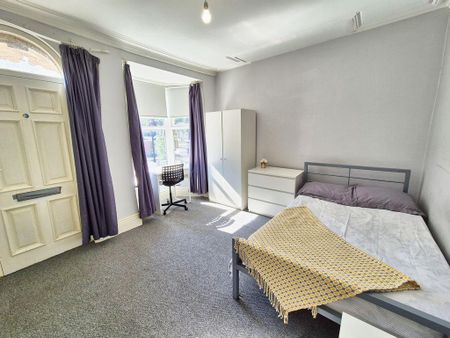 4 bedroom house share to rent - Photo 4