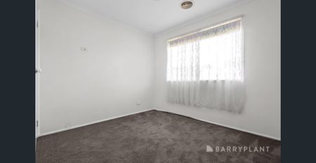 Comfort and Convenience in a Prime Pakenham Location - Photo 4
