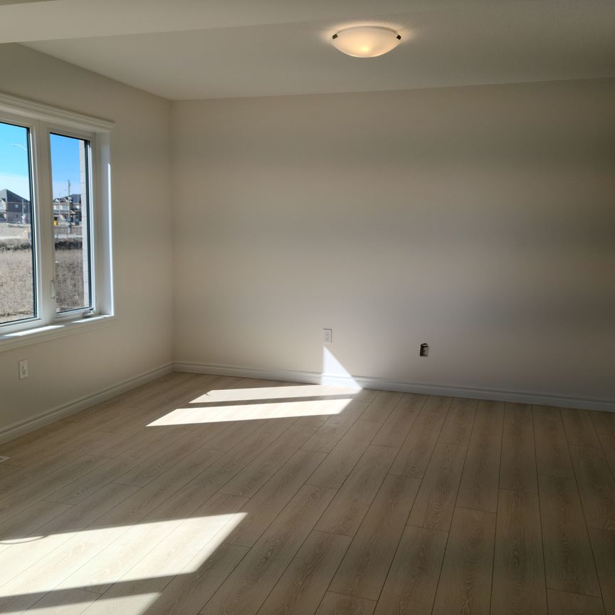 For Lease - 117 Mattingley Street, Brant, Ontario - Photo 1