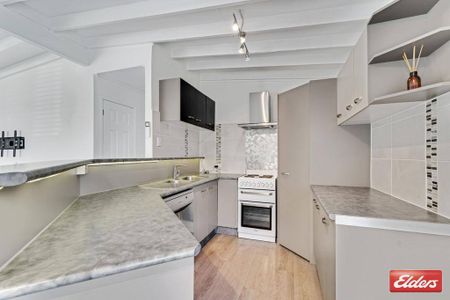 Lovely renovated high set property in quiet location. - Photo 3