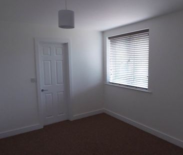 Flat to rent in Elizabeth Way, Cambridge, CB4 1BQ - Photo 4