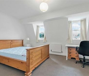 4 bedroom semi-detached house to rent - Photo 6