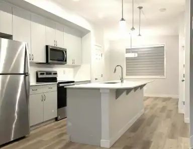 New 3 Bedroom 2.5 Bathroom Upper Suite for Rent | 17927 71 Street Northwest, Edmonton - Photo 1