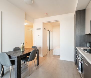 Queen Street West - Photo 5