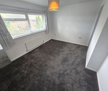 3 bedroom detached house to rent - Photo 4