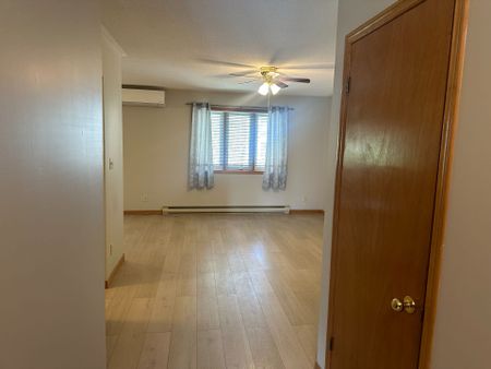 For Lease - 217 Sarah Court Unit# A, Shelburne, Ontario - Photo 2