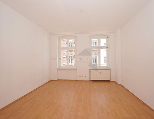 Große, stadtnahe 3-Raum-Wohnung mit NEUER Einbauküche - Photo 1