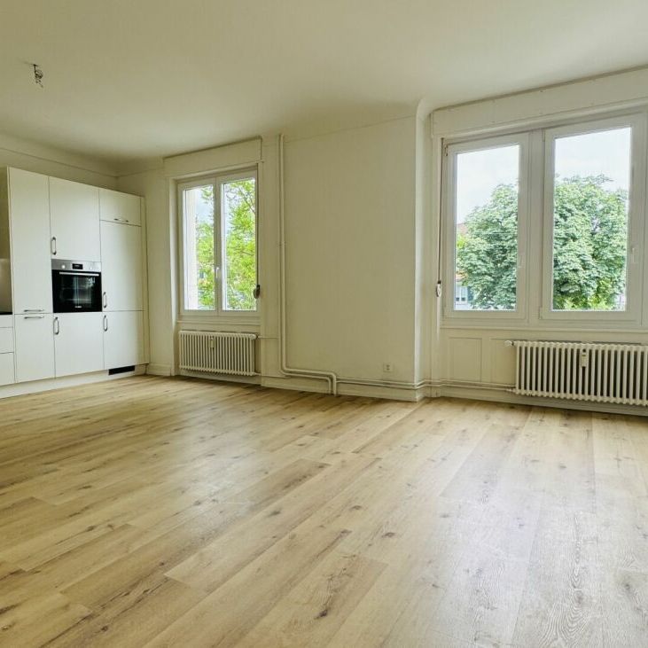 Wunderschöne neuwertige 2.5-Zimmerwohnung (w2) mit Balkon, eigener Waschmaschine, Kellerabteil (ohne Lift) - Photo 1