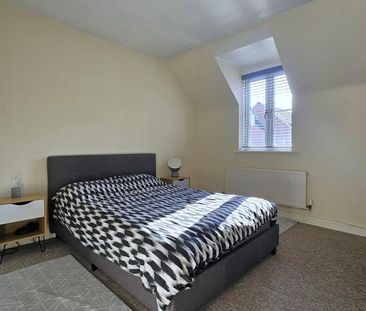 1 bedroom coach house to rent - Photo 3