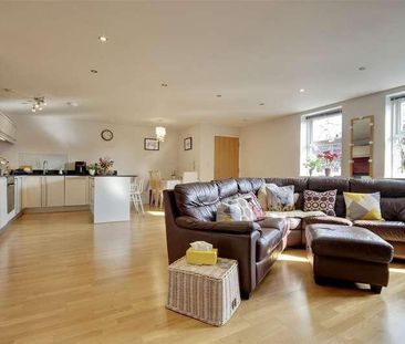 The Arts Centre, Reginald Road, Southsea, PO4 - Photo 1