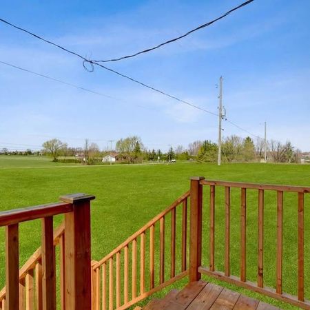 Vaste 61/2 sur 2 étage, style semi-détaché ! NEUF! Décembre 2025, Cour privé - Photo 4