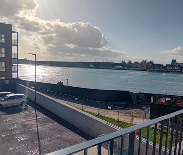 2 Bed Flat, John Thornycroft Road, SO19 - Photo 6