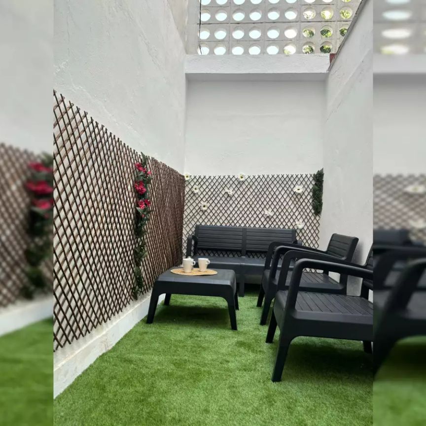 Room in shared apartment in Sevilla - Photo 1