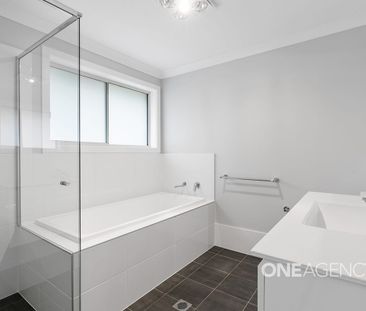 COMFORT AND LUXURY COMBINED IN ST GEORGES BASIN - Photo 4