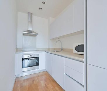 Studio to rent - Photo 4