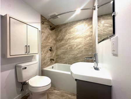 390 9e Avenue, #1 - Photo 3